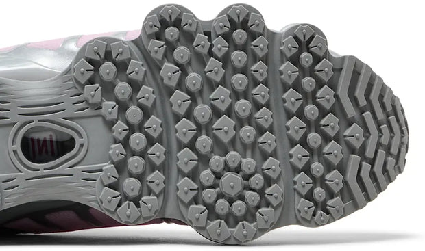 Nike Wmns Shox TL “Metallic Platinum Pink Foam”