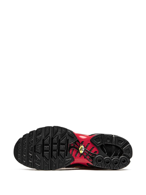 Nike x Supreme Air Max Plus TN "Black/Red"