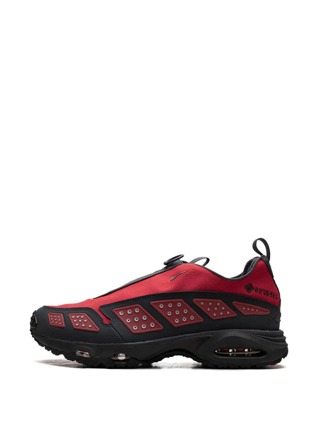 Nike Air Max SNDR GORE-TEX "Hyper Crimson/Smoke Grey" Sneakers