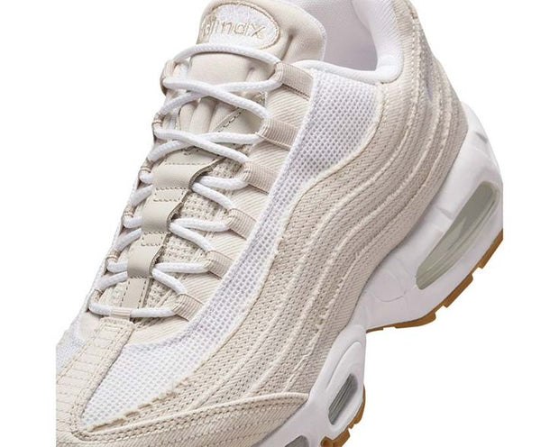 Nike Air Max 95 OG "Levi’s – Light Orewood Brown"
